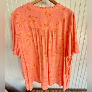 Ava & Viv Coral Floral Blouse Size 2X